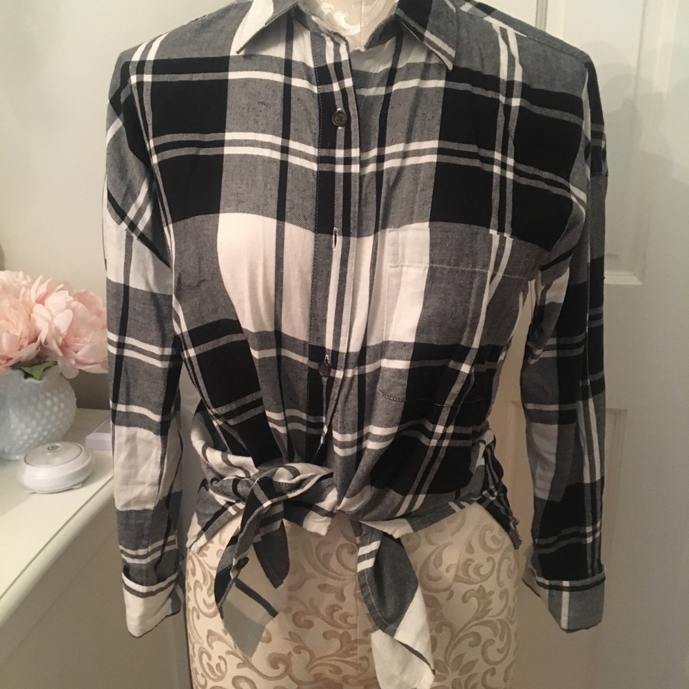 3/$30     Old navy flannel button down